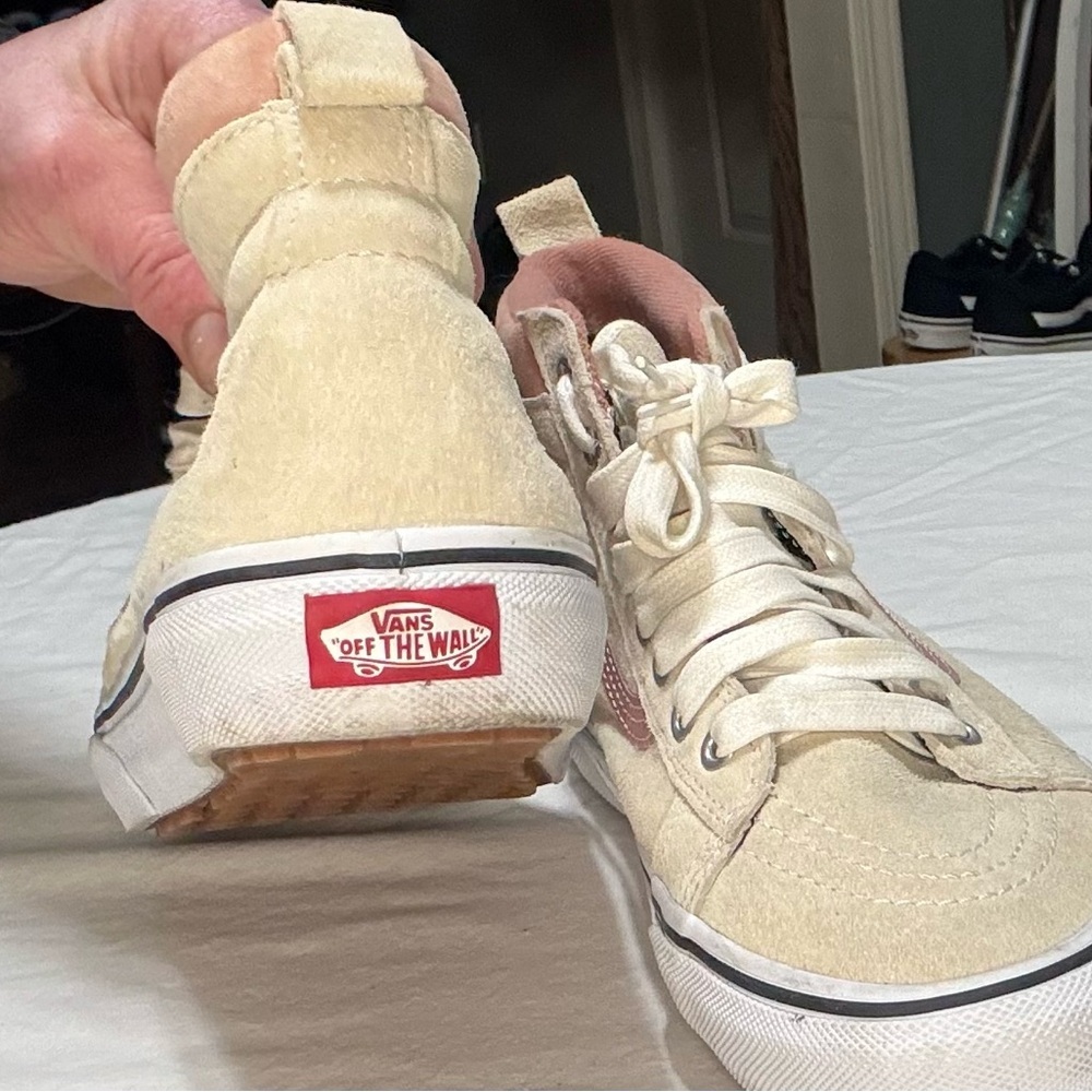 Cream and Pink High-Top Sneakers​ - Picture 3 of 8